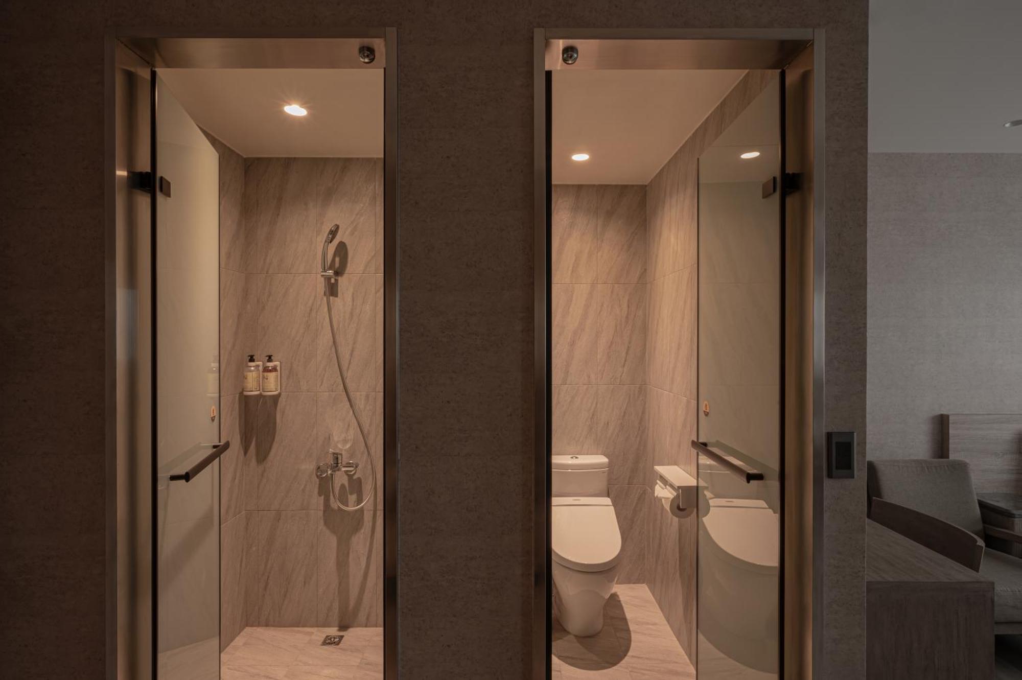 In Joy Hotel Taichung Exterior photo