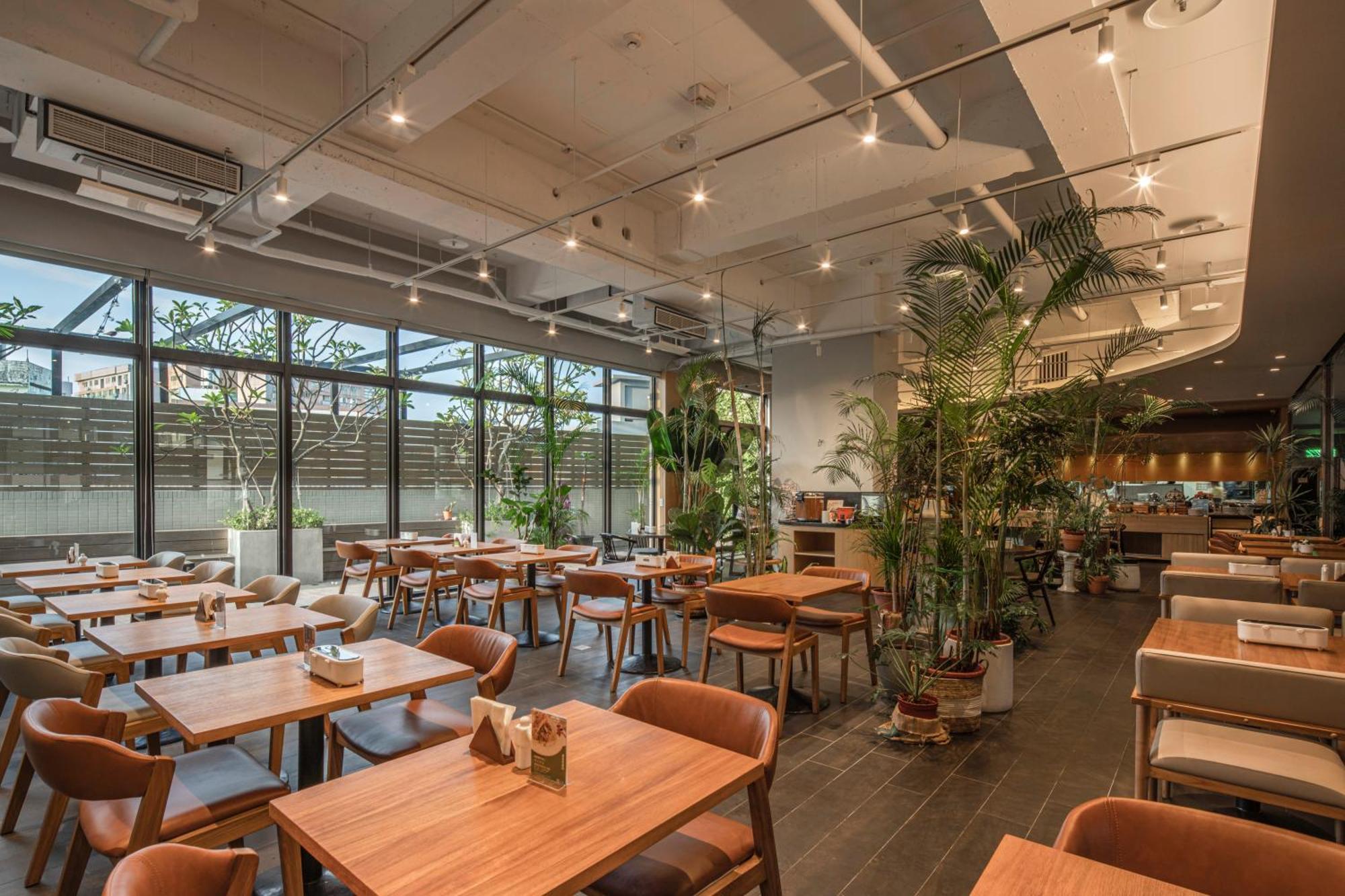 In Joy Hotel Taichung Exterior photo
