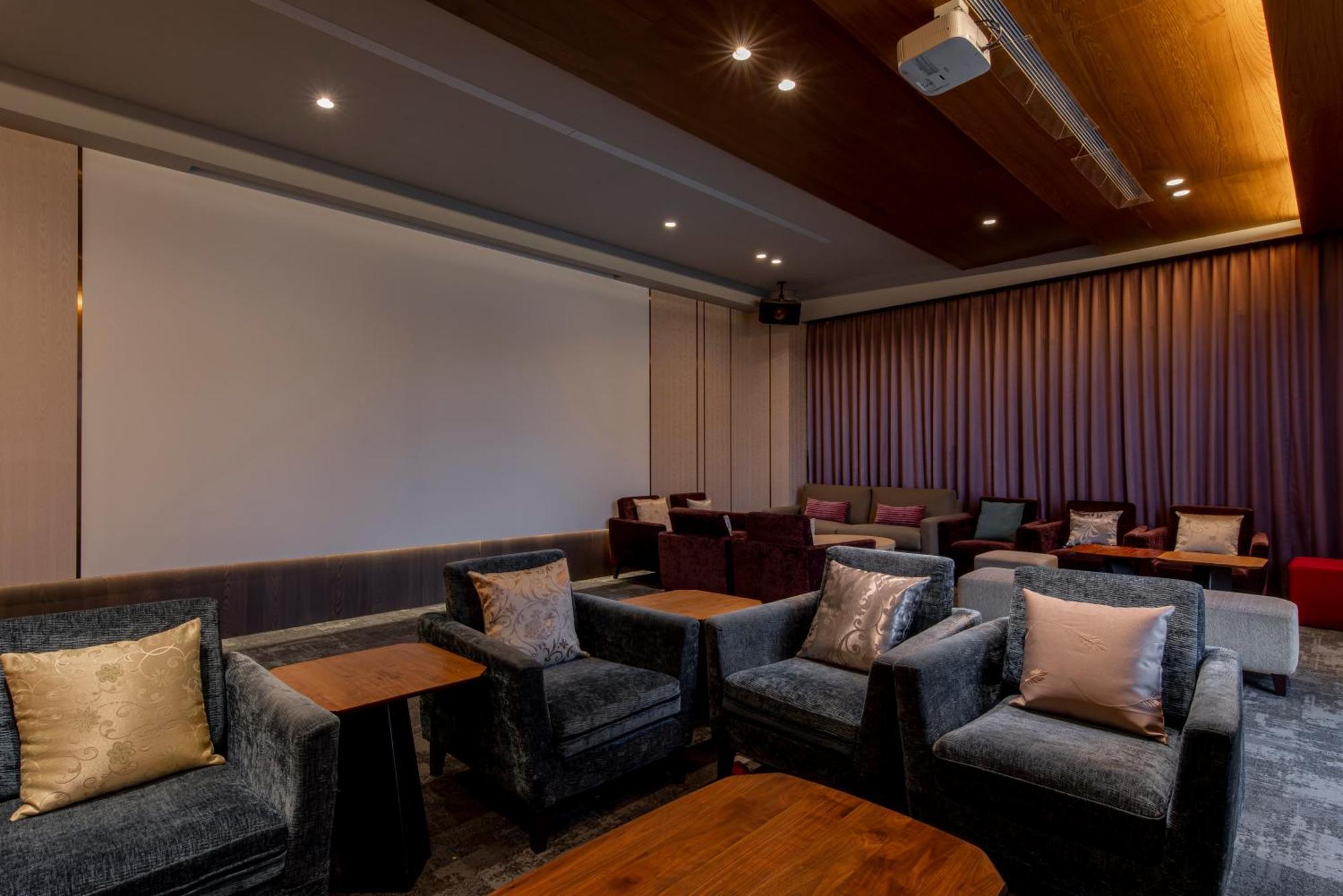 In Joy Hotel Taichung Exterior photo