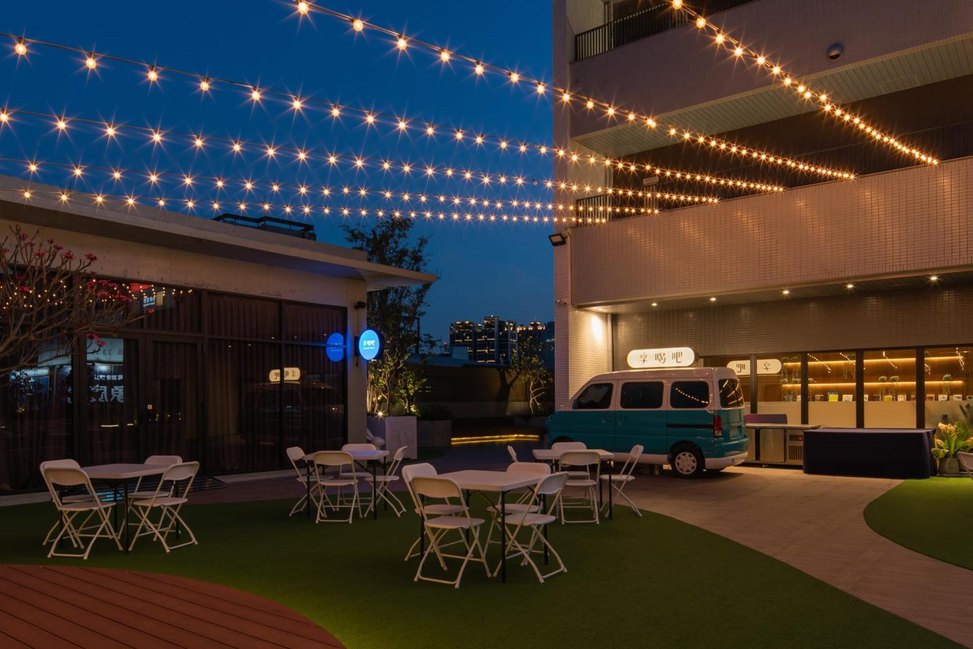 In Joy Hotel Taichung Exterior photo